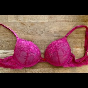Victoria Secret Pink Push Up Bra